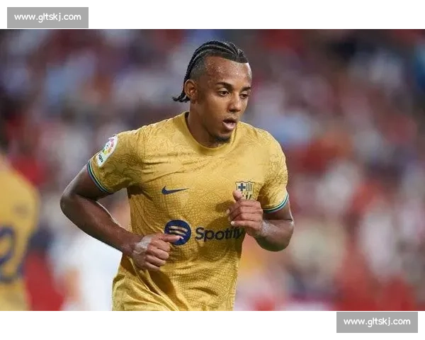 卢宁染红！国家德比冲突背后的争议与连锁反应