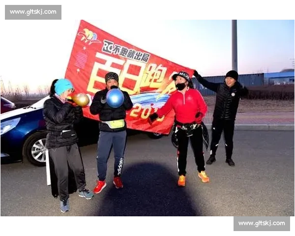 唐马终点魔音:唐山话一喊,跑者笑出劲儿 唐马终点魔音:唐山话一喊,跑者笑出劲儿