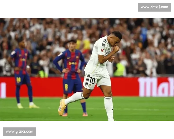 皇马 2-1 巴萨！抽象德比姆巴佩破门，赛后混战 10 分钟