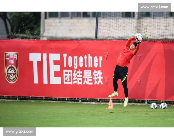 激战中东 国足奋勇拼搏誓与卡塔尔一决高下 争夺荣誉与尊严